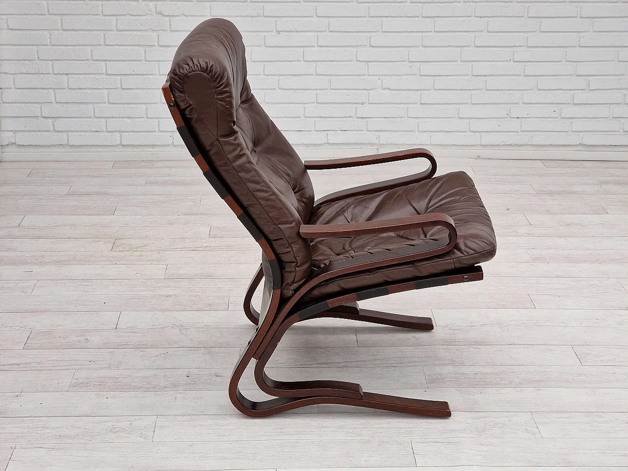 Kengu armchair by Else and Nordahl Solheim for Rybo Rykken, 1970s 8