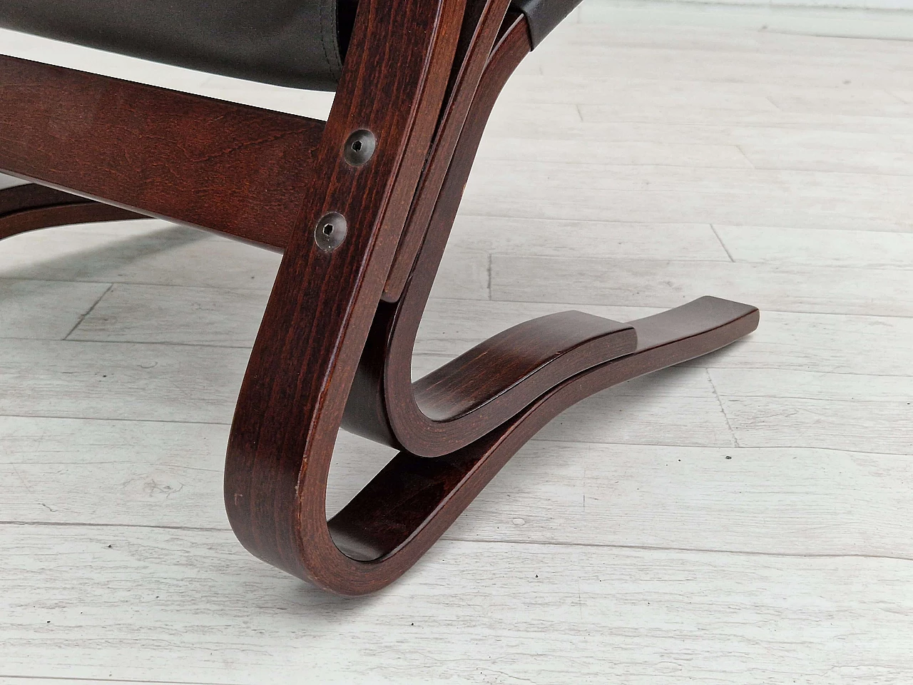 Kengu armchair by Else and Nordahl Solheim for Rybo Rykken, 1970s 9