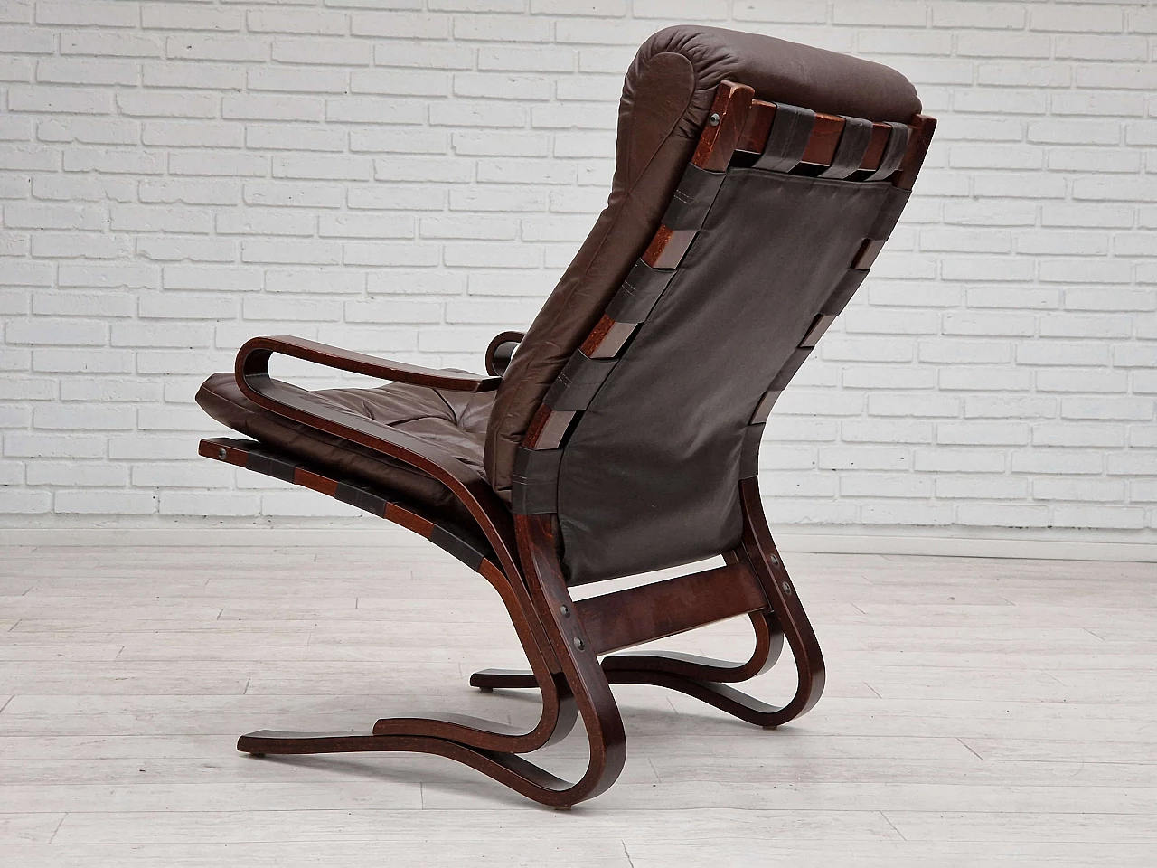 Kengu armchair by Else and Nordahl Solheim for Rybo Rykken, 1970s 12