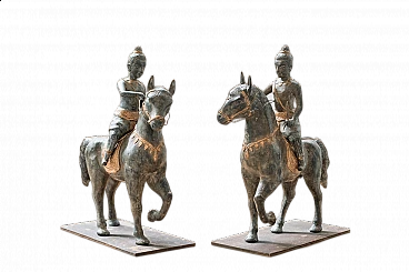 Coppia di sculture di cavalieri in bronzo, anni '30