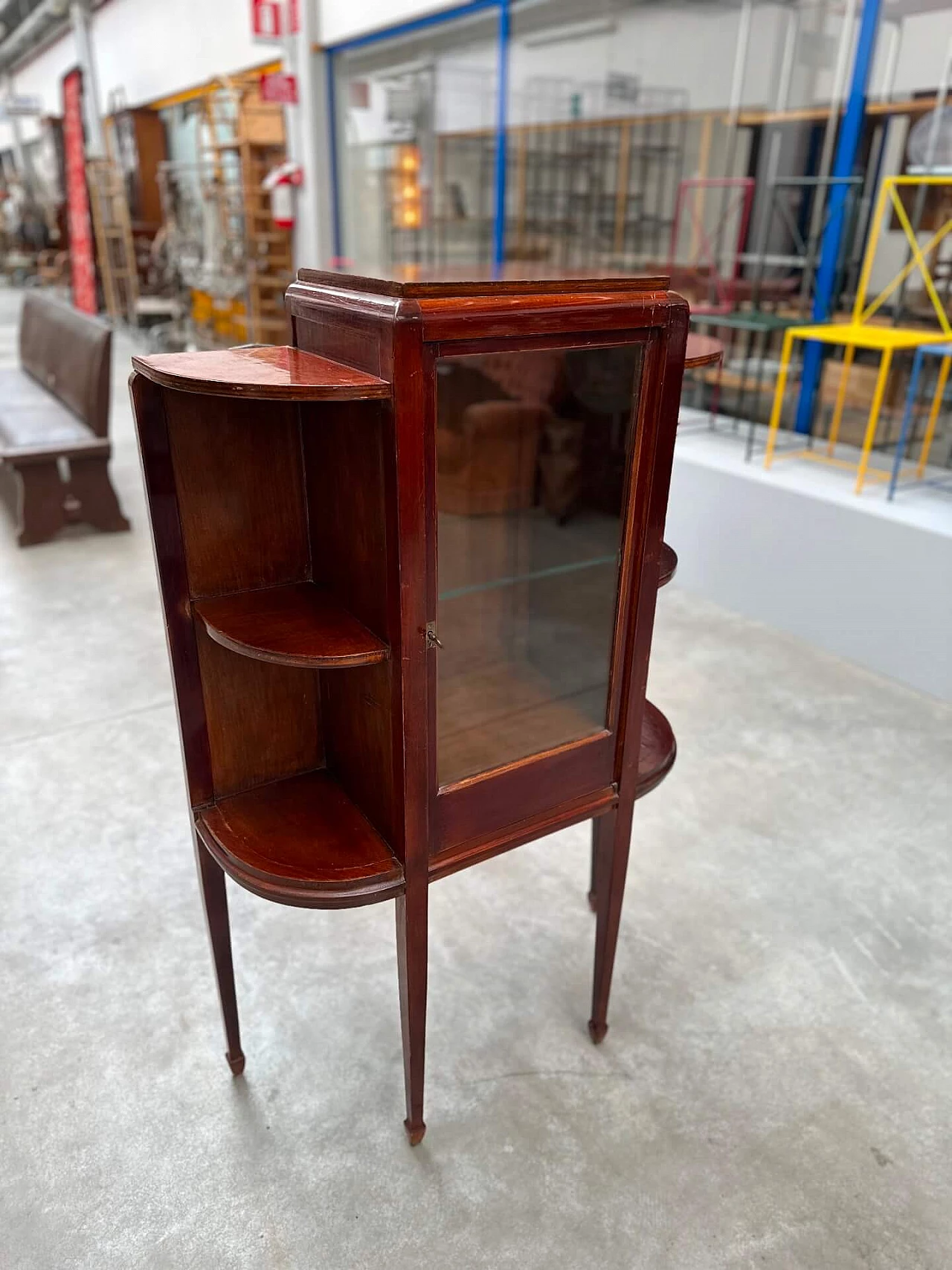 Mobile in legno con vetrinetta, metà '900 3