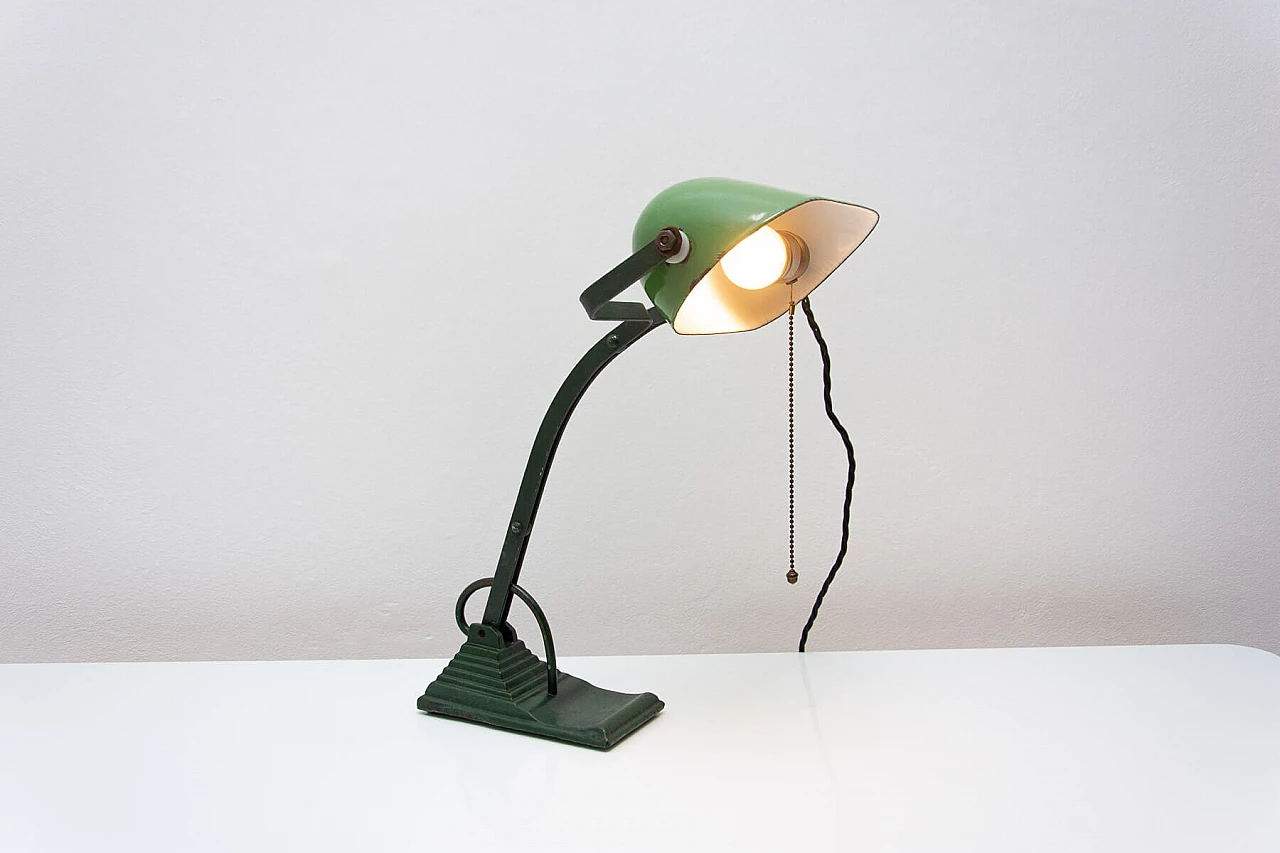 Lampada da tavolo in stile Bauhaus in metallo smaltato verde, anni '30 12
