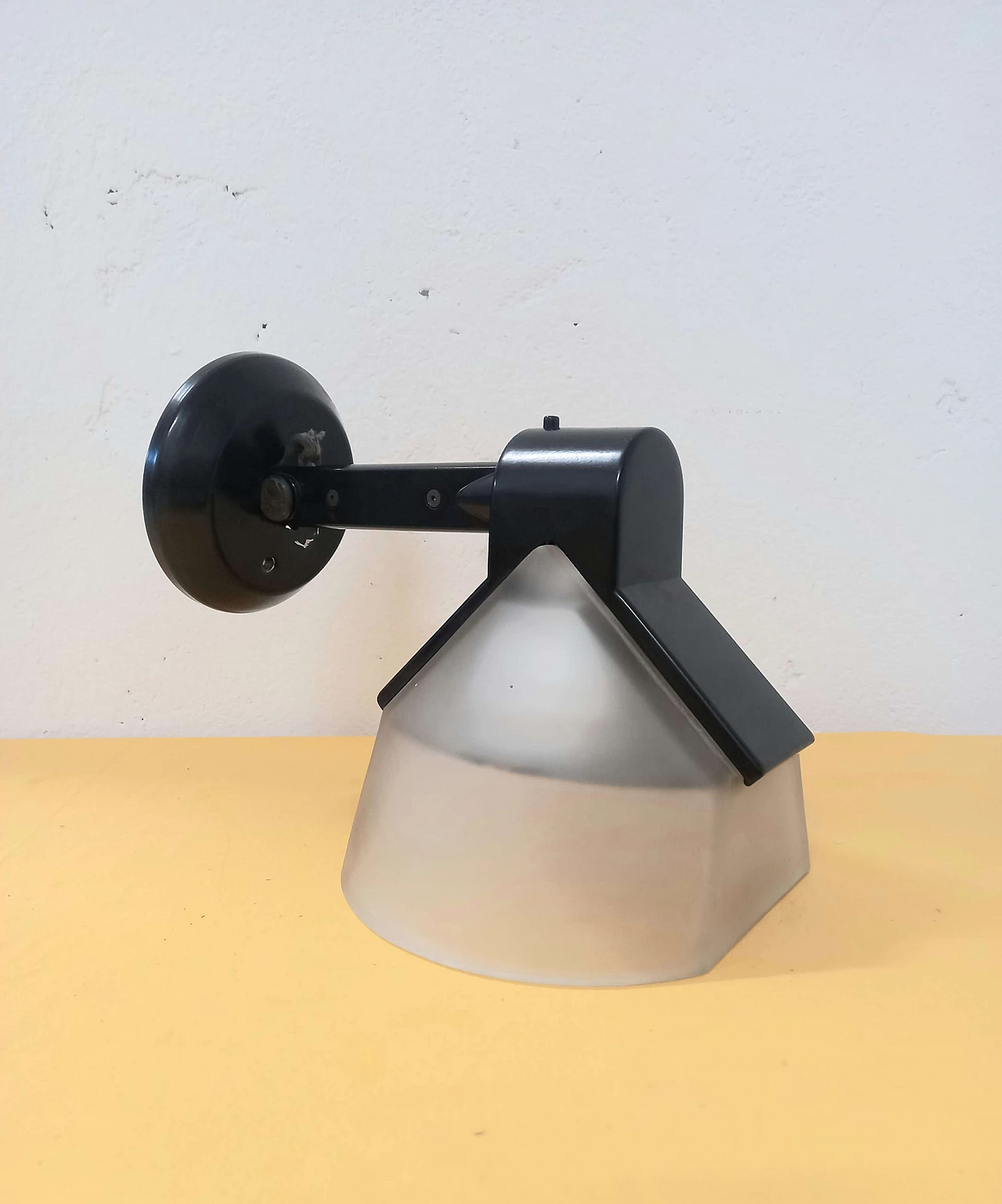 Monkey wall lamp by King & Miranda for Arteluce, 1980s 1