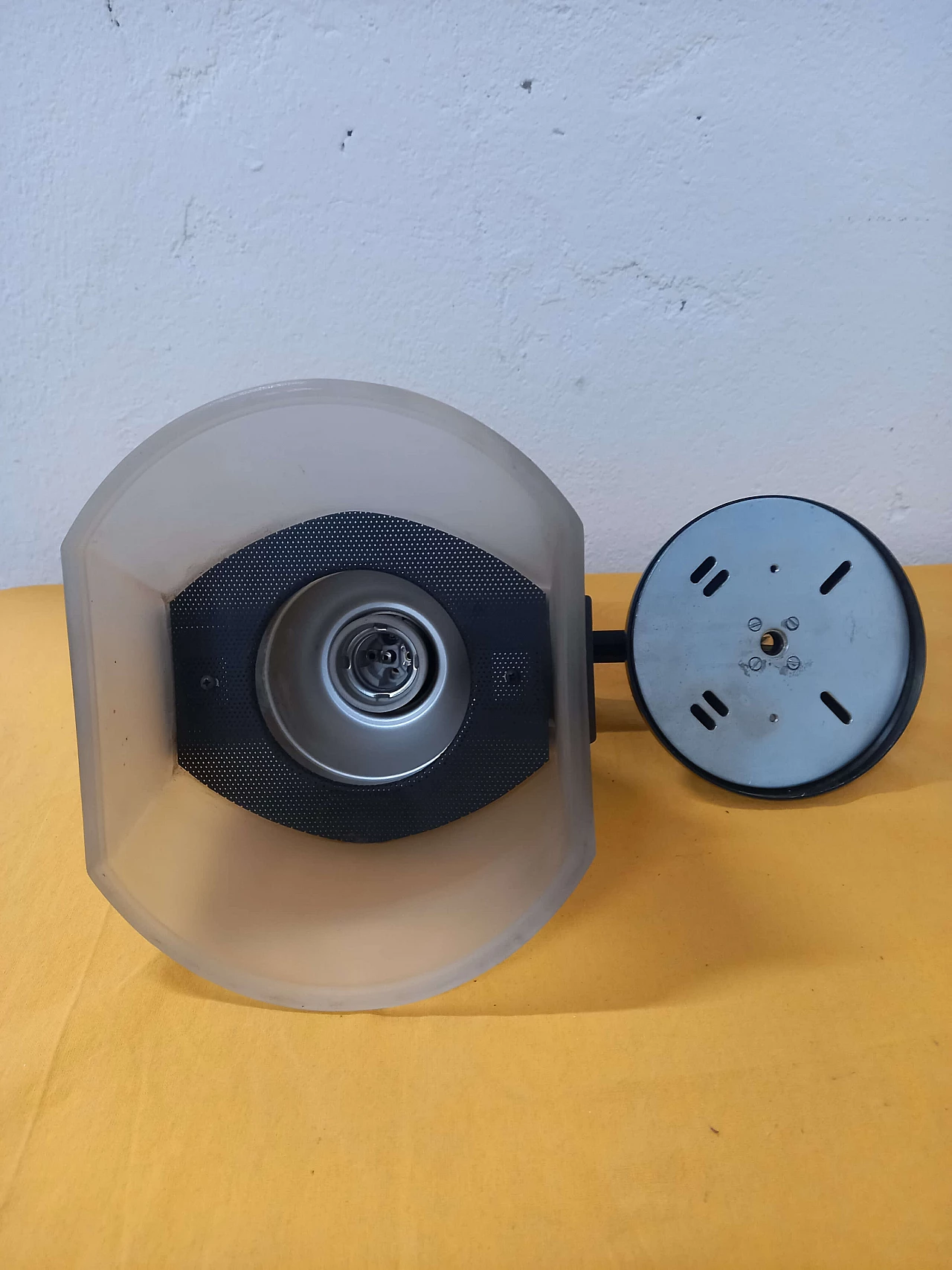 Monkey wall lamp by King & Miranda for Arteluce, 1980s 4