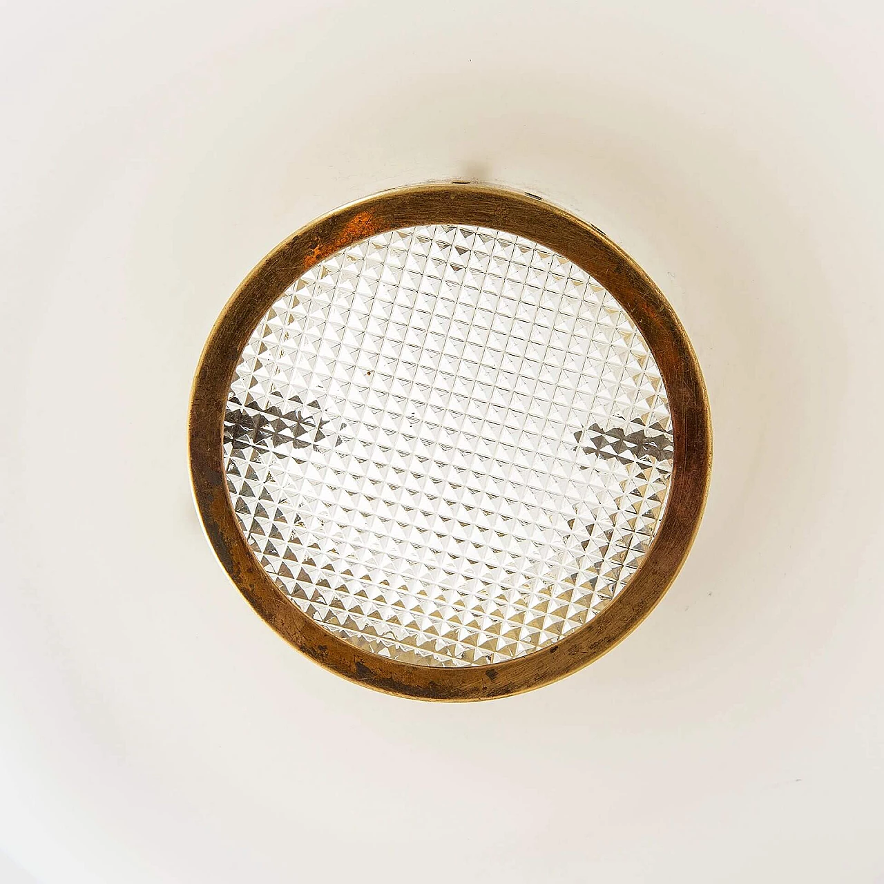 Lampada a sospensione con diffusore in vetro opalino e dettagli in ottone di Stilnovo, anni '50 6