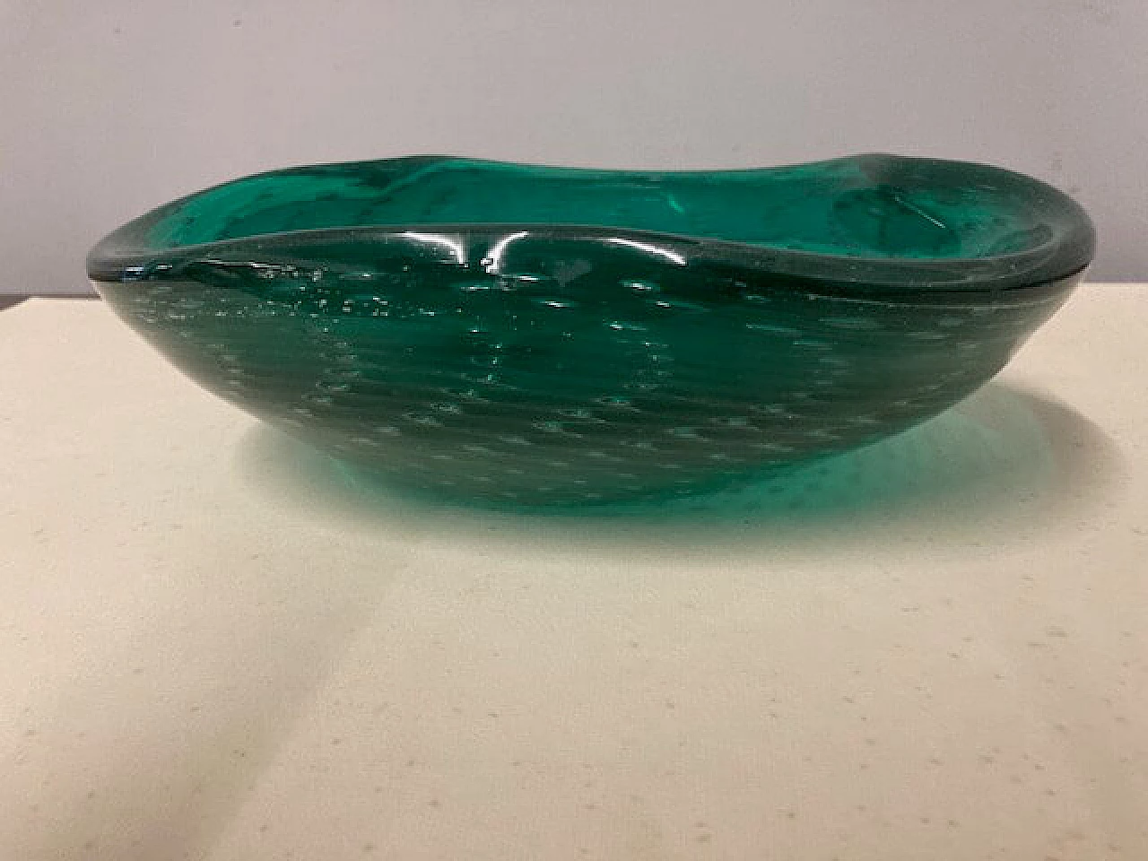 Centrotavola trilobato in vetro di Murano verde smeraldo, anni '50 2
