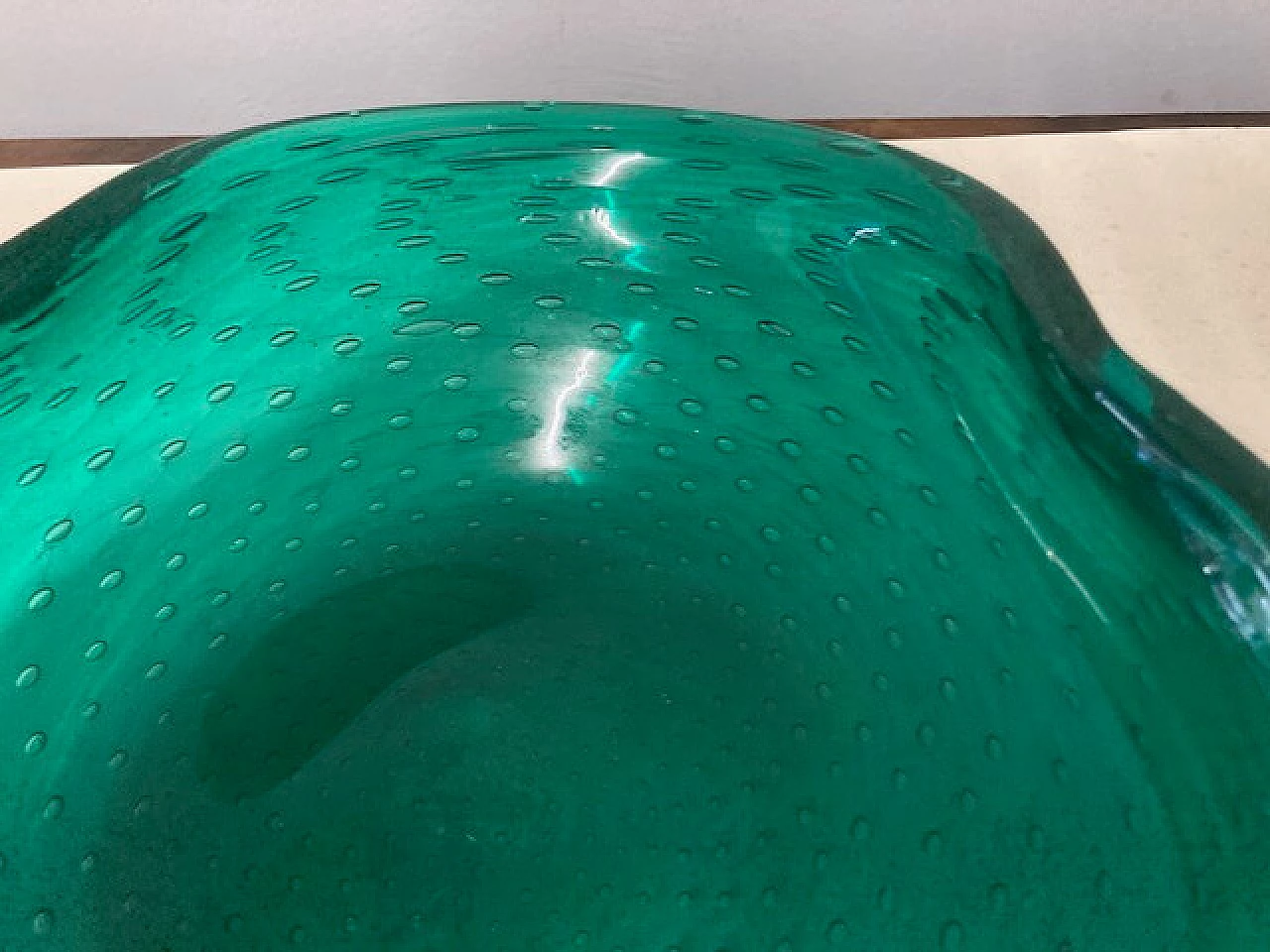 Centrotavola trilobato in vetro di Murano verde smeraldo, anni '50 6