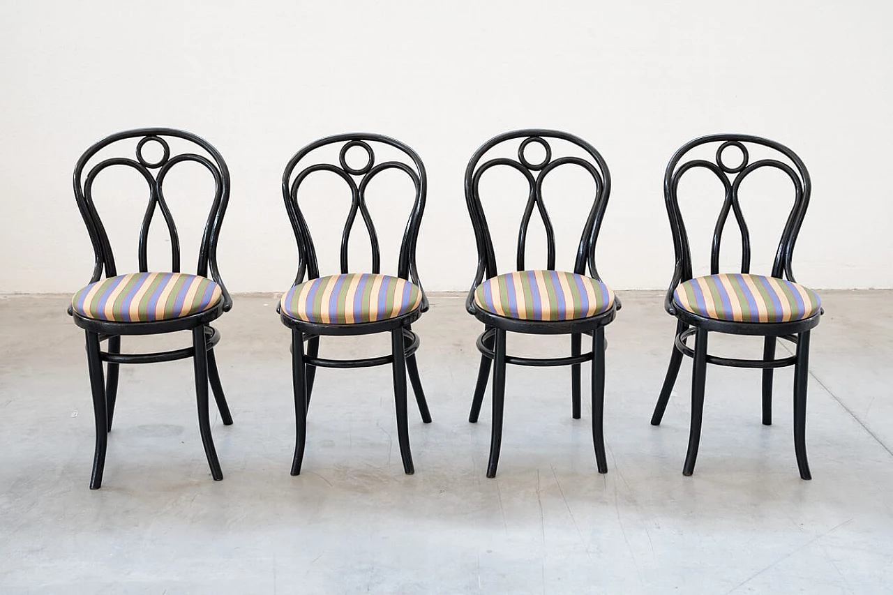 4 sedie nere Thonet con seduta in tessuto, anni '50 1374059