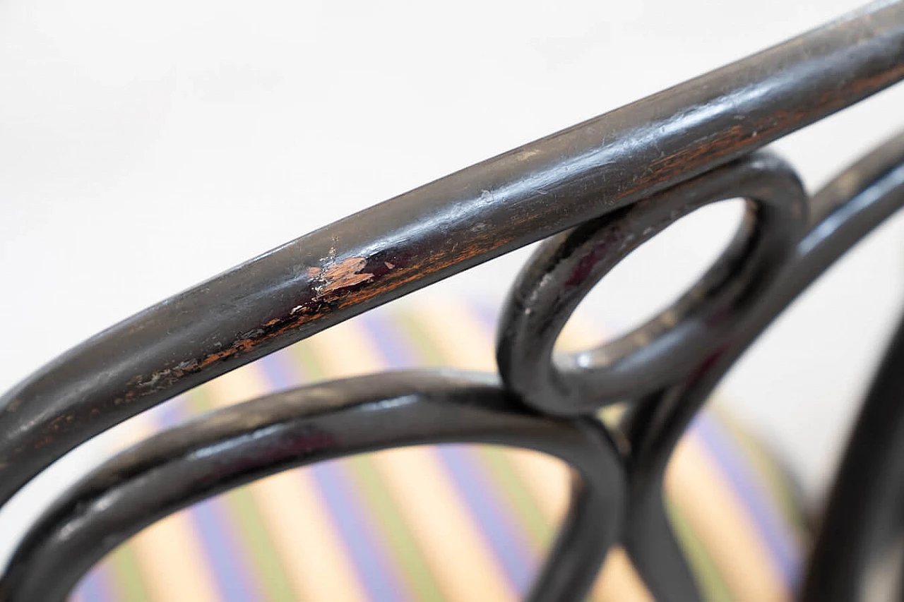 4 sedie nere Thonet con seduta in tessuto, anni '50 1374063