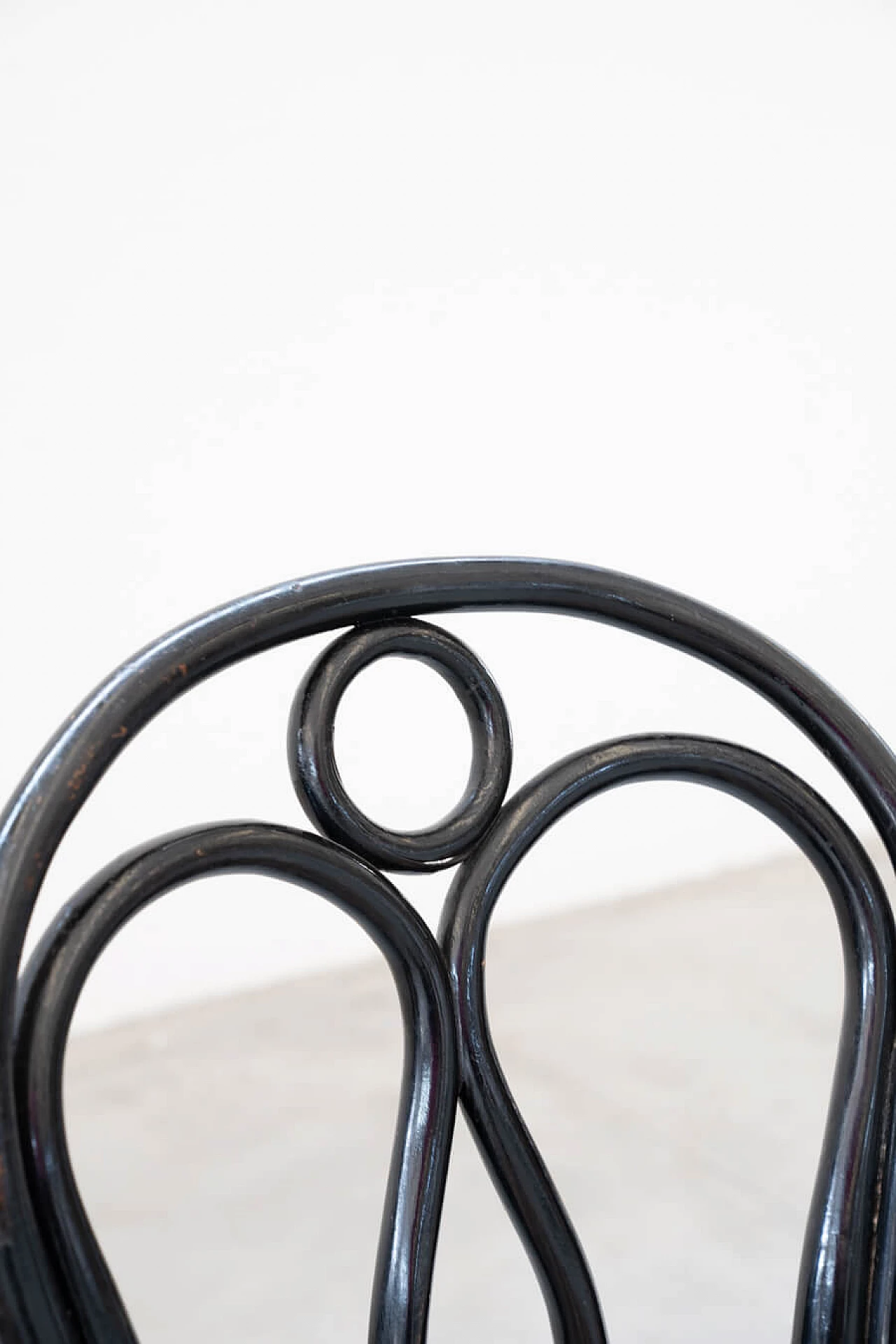 4 sedie nere Thonet con seduta in tessuto, anni '50 1374068