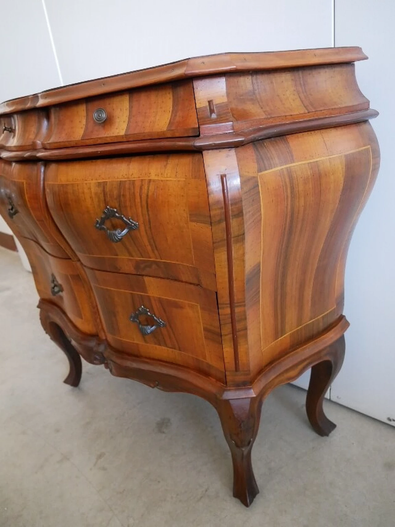 Domed walnut dresser in Venetian style, 1940s 9