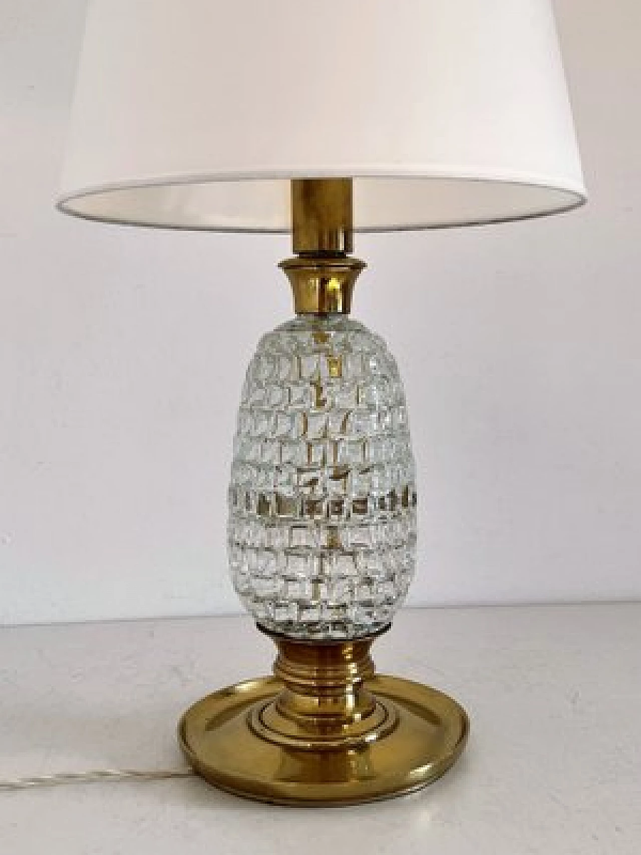 Table lamp with brass and Murano glass base, 1960s 10
