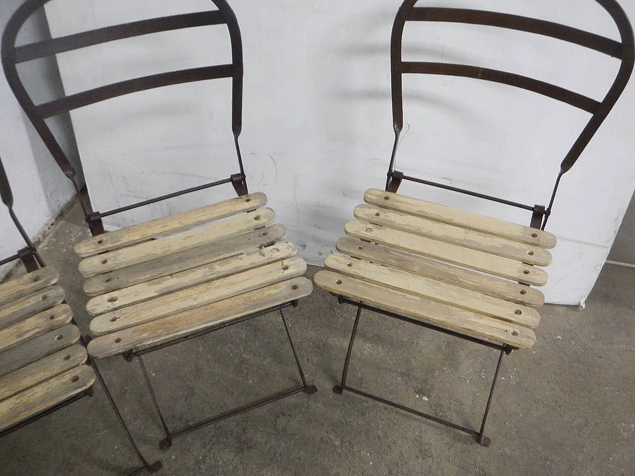 4 Garden chairs in iron and spruce, 1950s 6