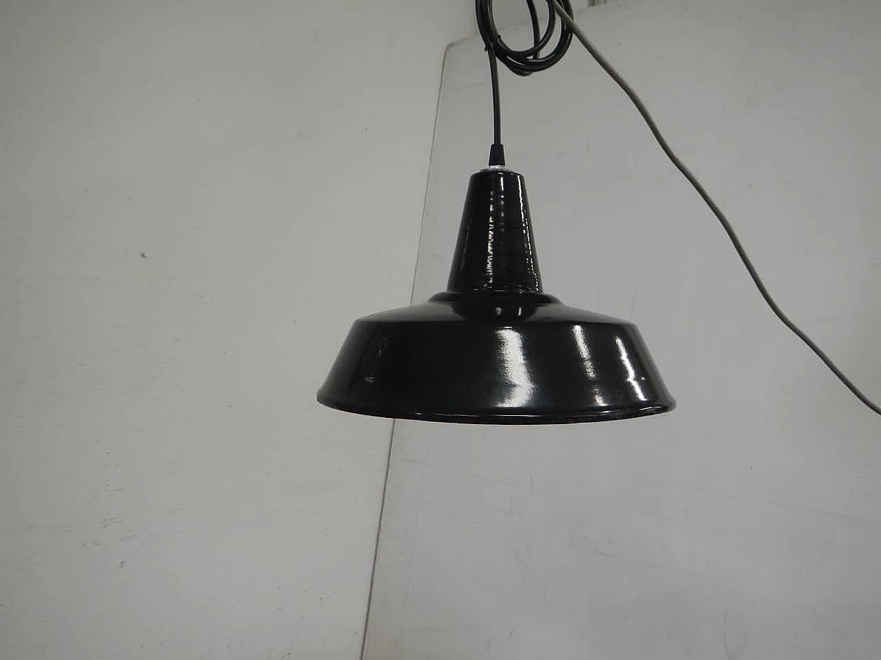 Lampada da soffitto in metallo nero D30, anni '50 1