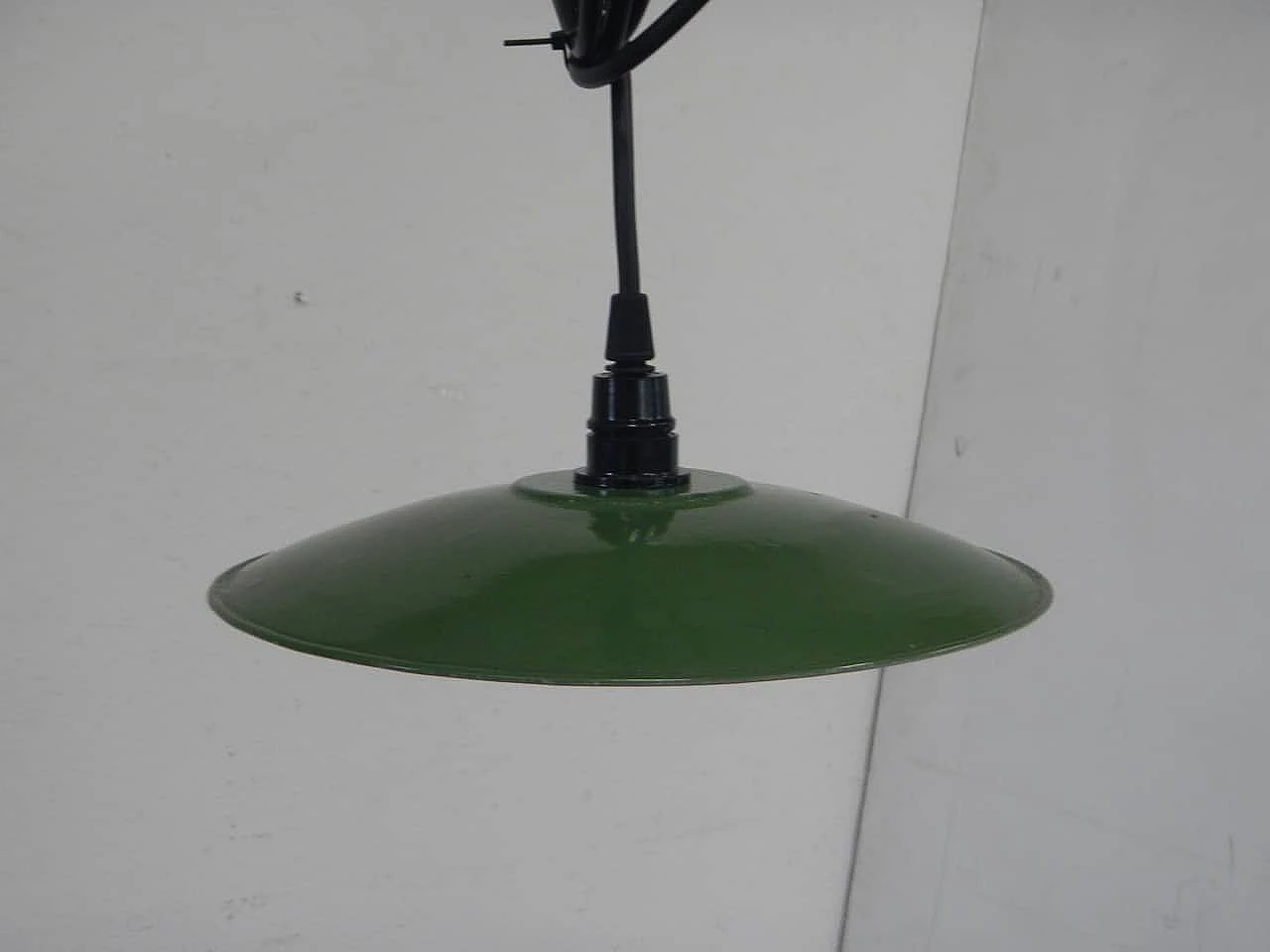 Lampada da soffitto in metallo verde salvia, anni '40 1