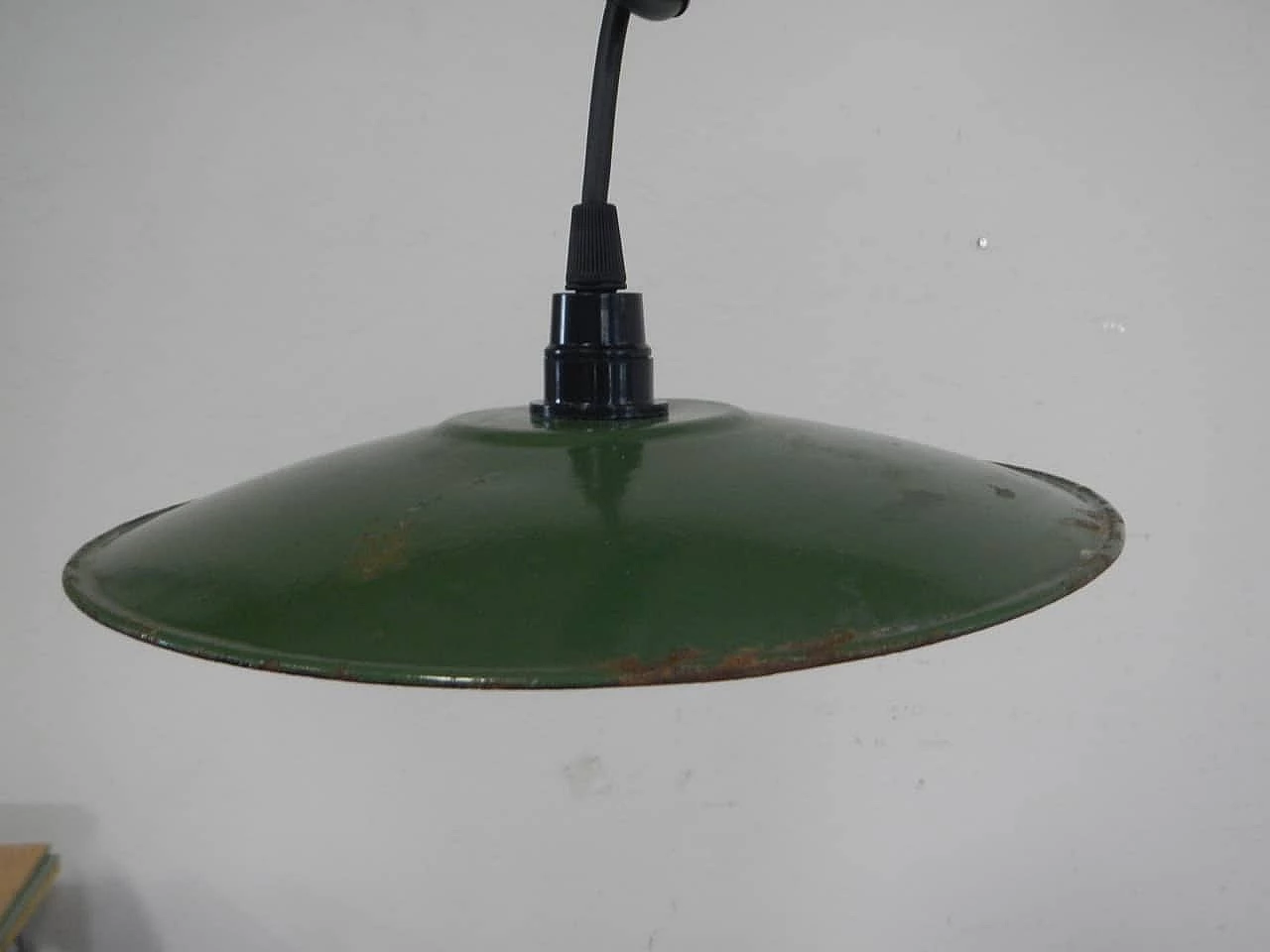 Green metal disc ceiling lamp, 1940s 1