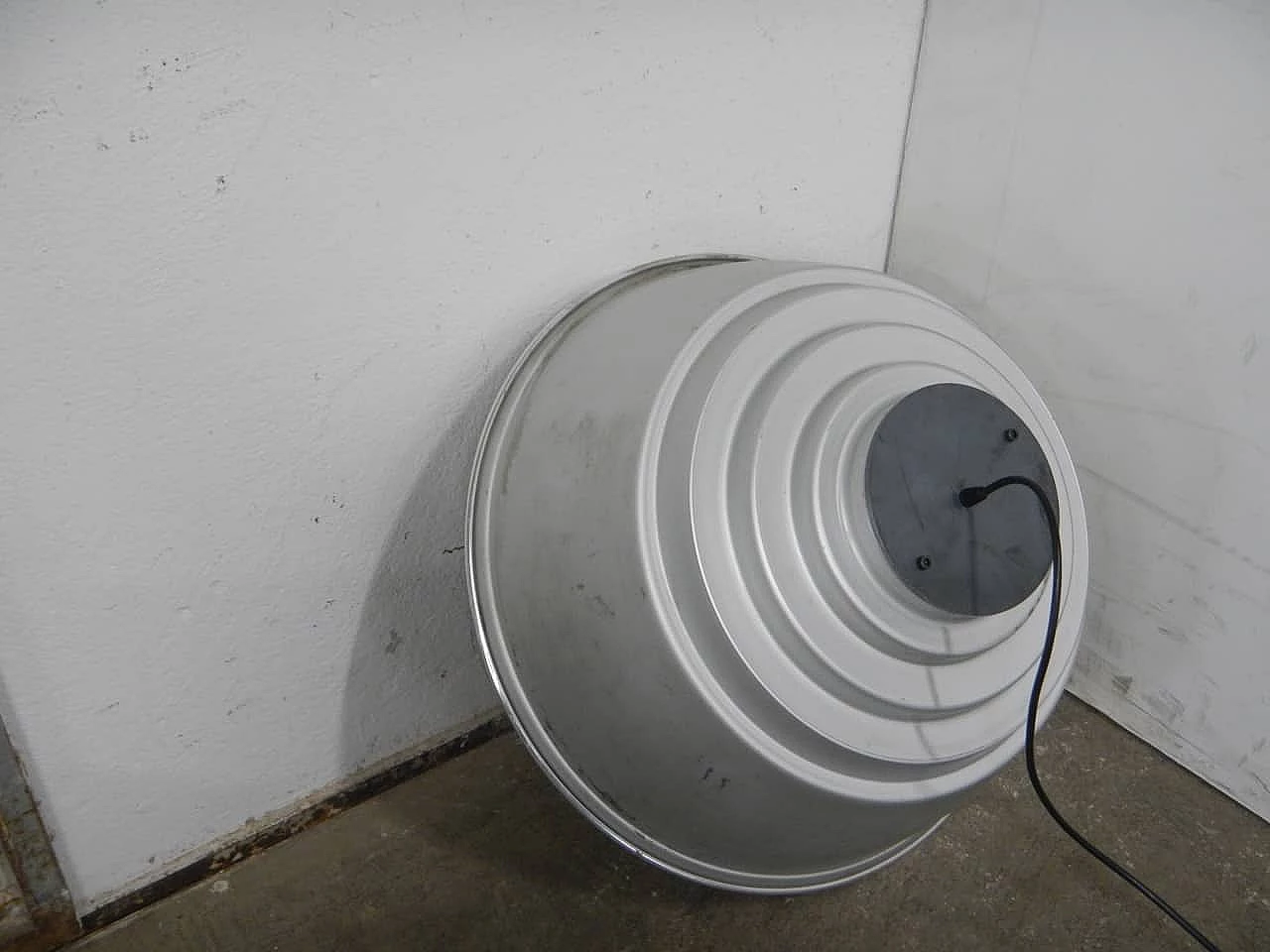 Industrial bell-shaped aluminium chandelier D581950, 1950s 4