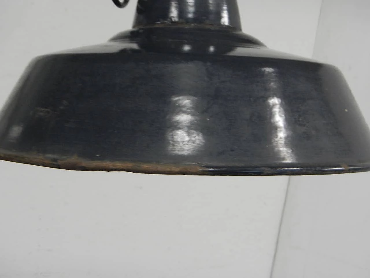 Lampada da soffitto in metallo nero, anni '40 9