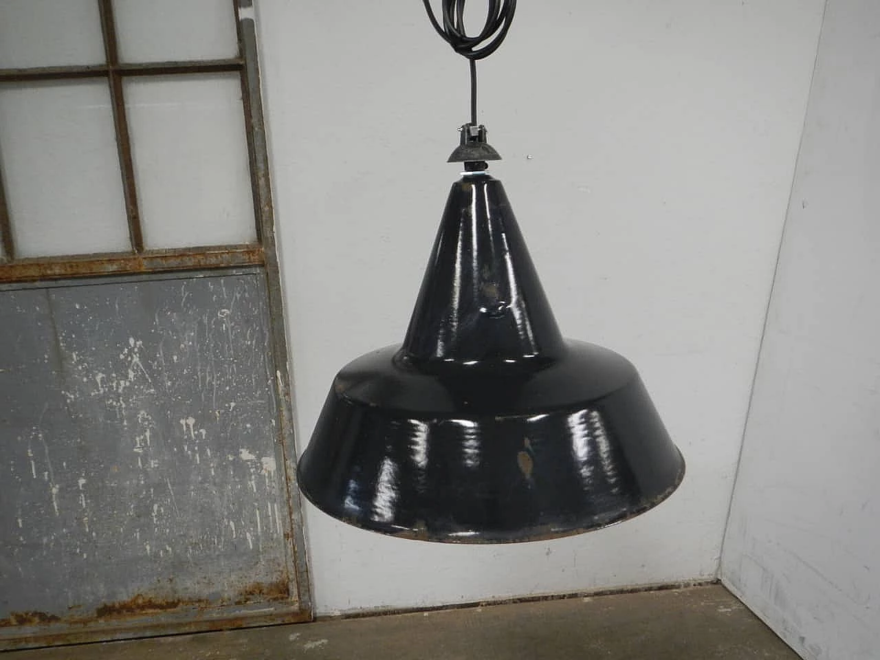 Black and white metal ceiling lamp D45, 1940s 1
