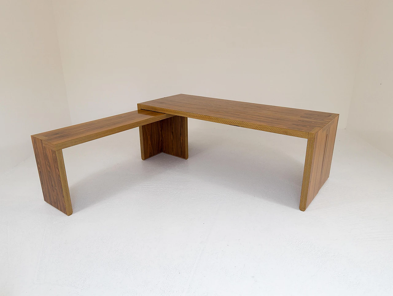 Walnut desk with dactyl, 1960s 33
