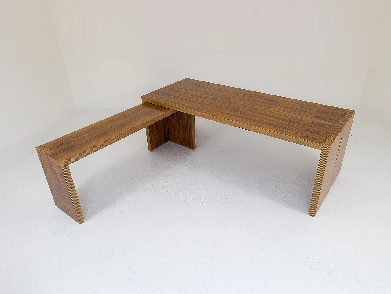 Walnut desk with dactyl, 1960s 34