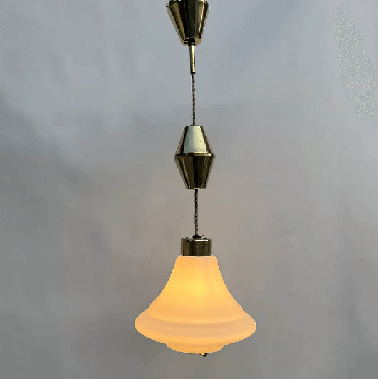 Lampada a sospensione in ottone e vetro di Kamenický Šenov, anni '50 13