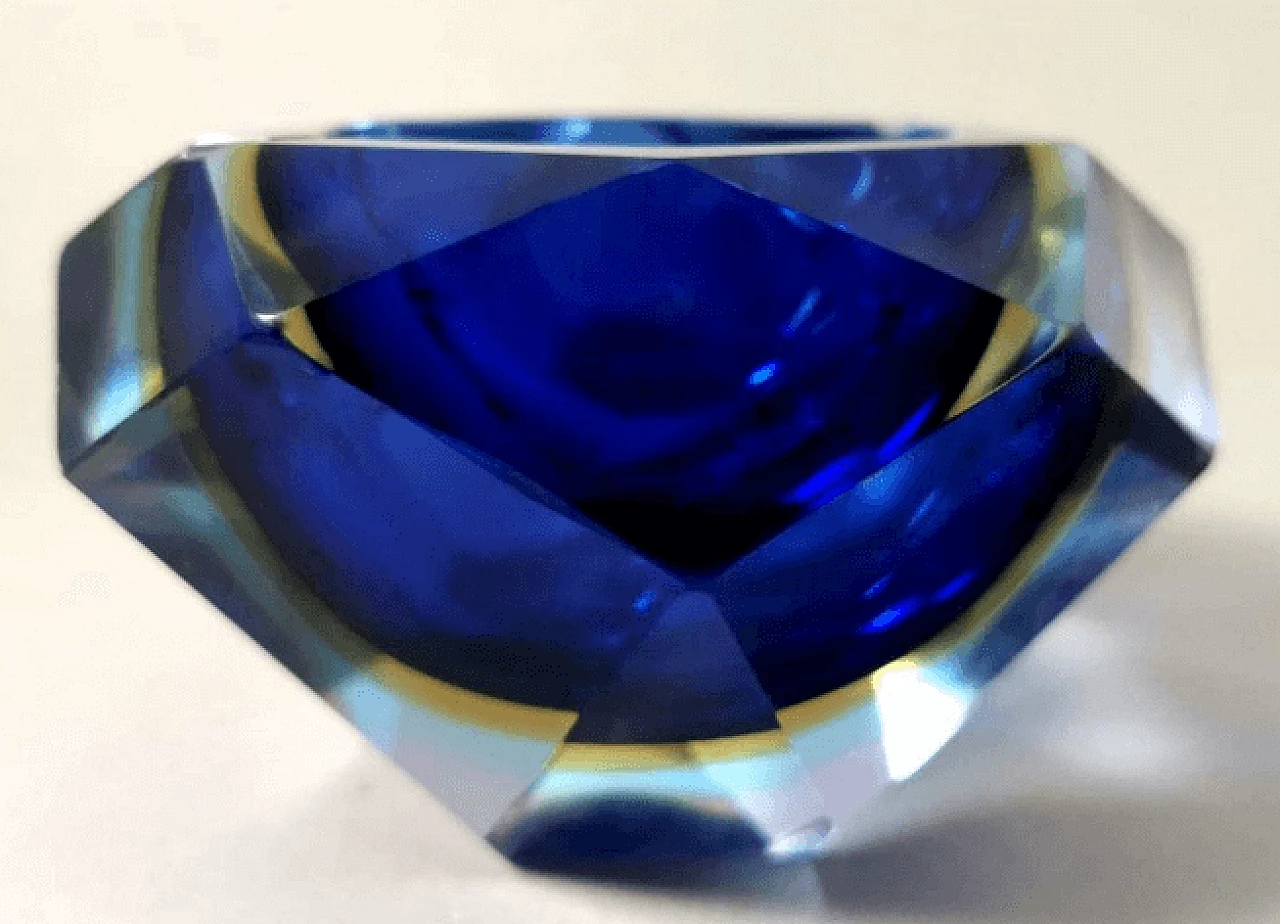 Murano submerged glass ashtray in the style of Mandruzzato, 1960s 11