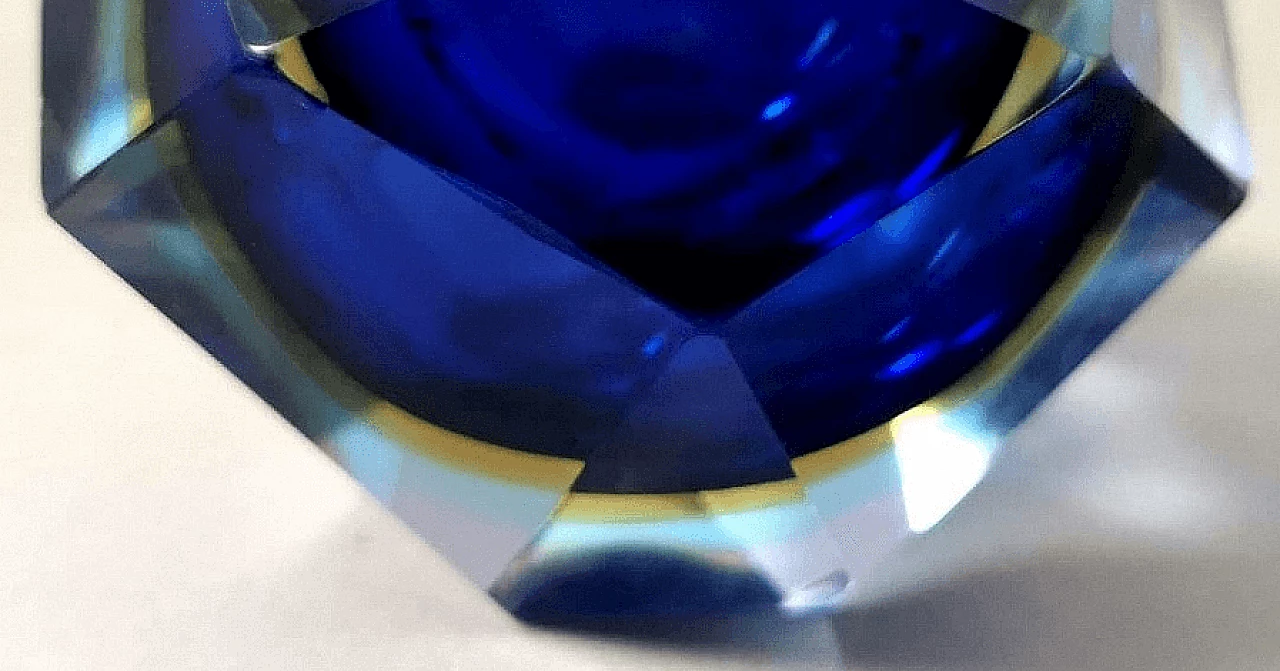 Murano submerged glass ashtray in the style of Mandruzzato, 1960s 13