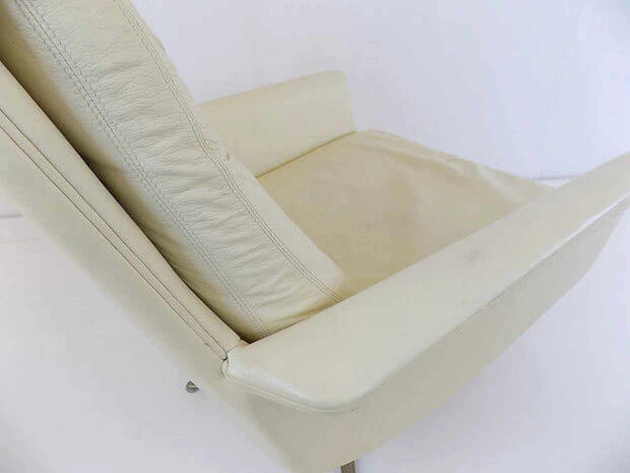 Ivory leather and aluminum armchair by Horst Brüning for COR, 1960s 2