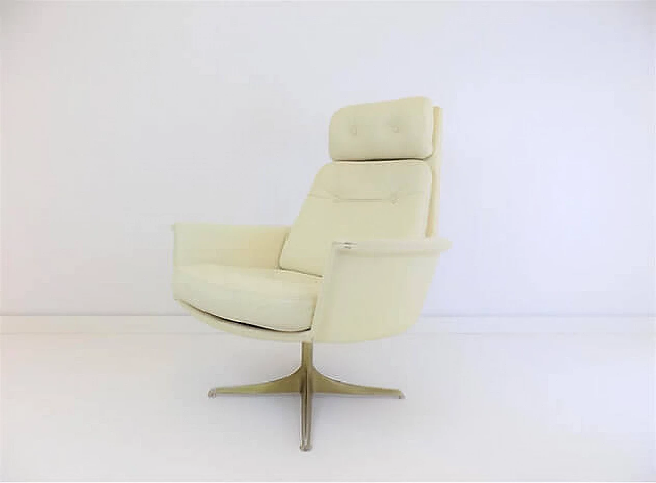 Ivory leather and aluminum armchair by Horst Brüning for COR, 1960s 4