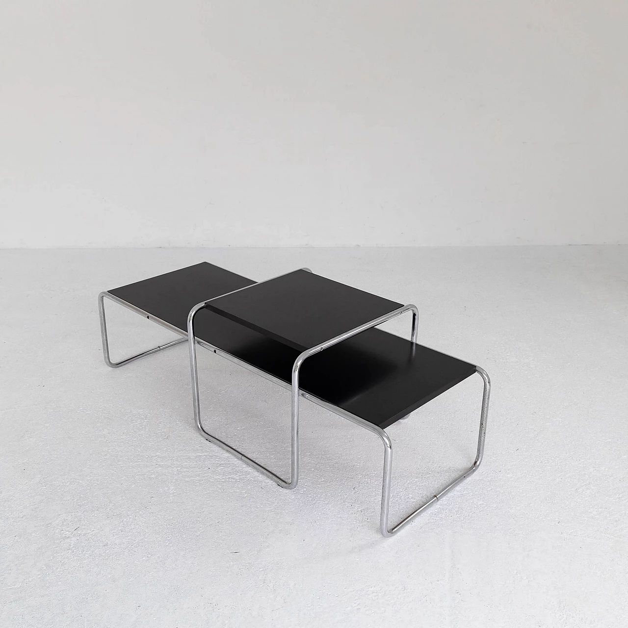 Pair of Laccio Black side tables by Marcel Breuer for Gavina, 1970s 4