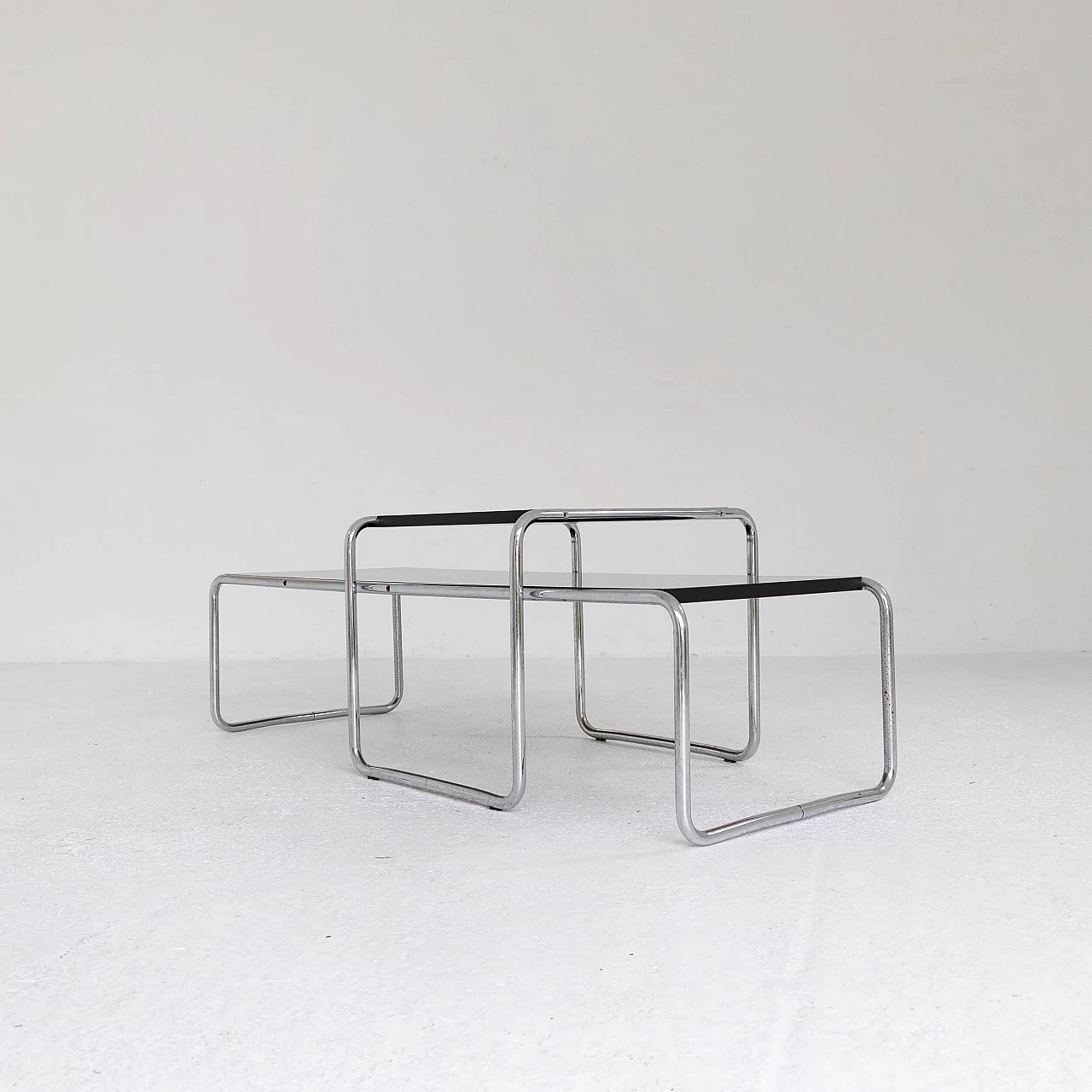 Pair of Laccio Black side tables by Marcel Breuer for Gavina, 1970s 5