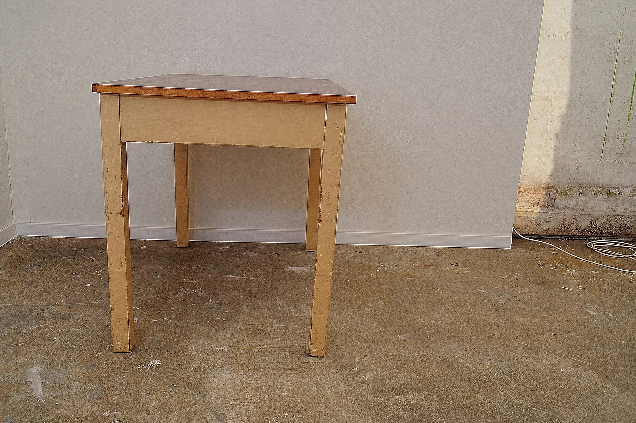 Tavolo da cucina cecoslovacco in legno e formica con cassetto, anni '50 2