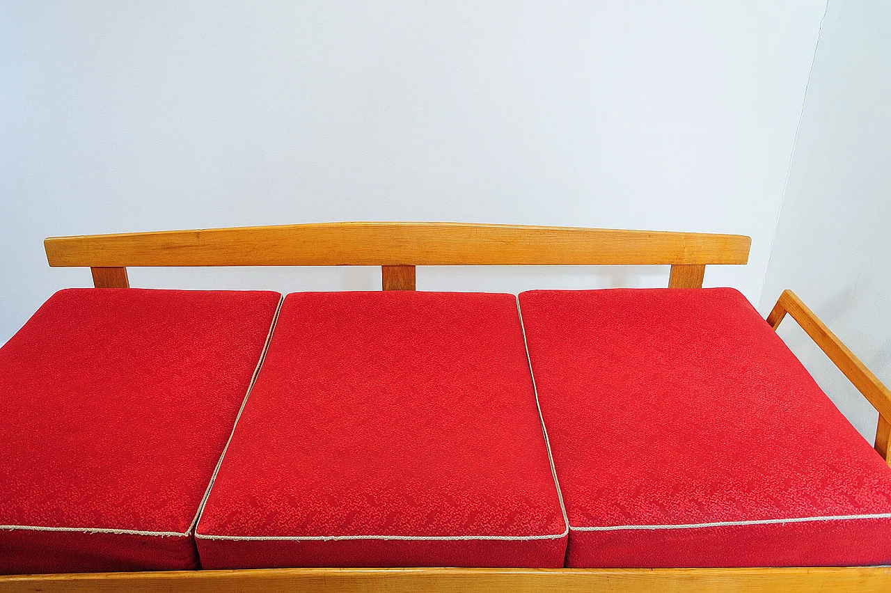 Divano letto cecoslovacco in faggio, anni '60 4