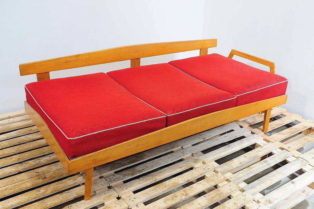 Divano letto cecoslovacco in faggio, anni '60 23