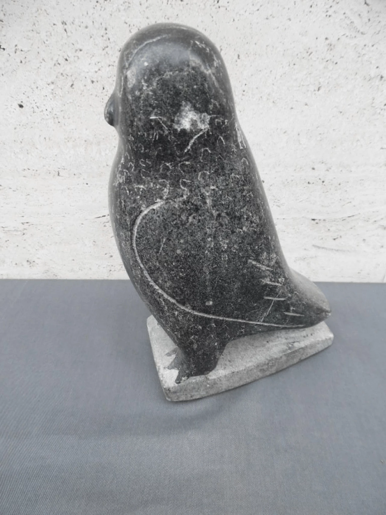 Scultura Inuit di gufo in pietra di Canada Eskimo Art Esquimau, anni '70 4