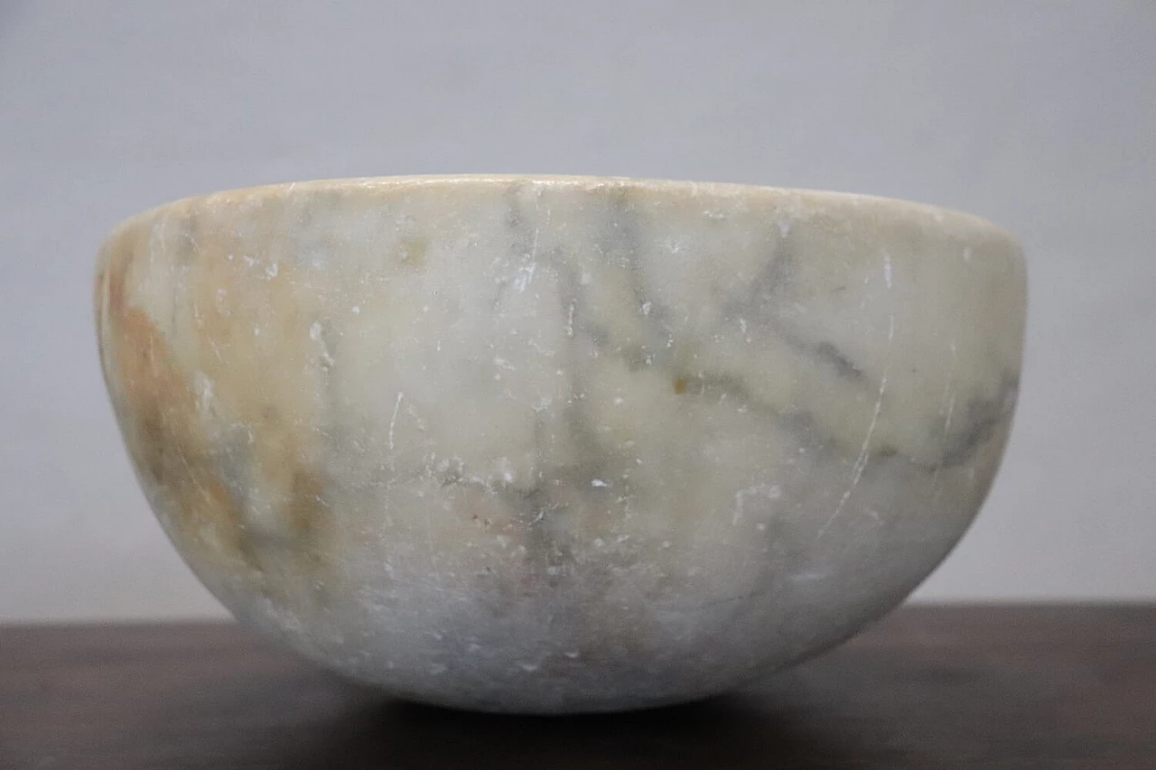 Acquasantiera in marmo bianco di Carrara scolpito a mano, '700 6