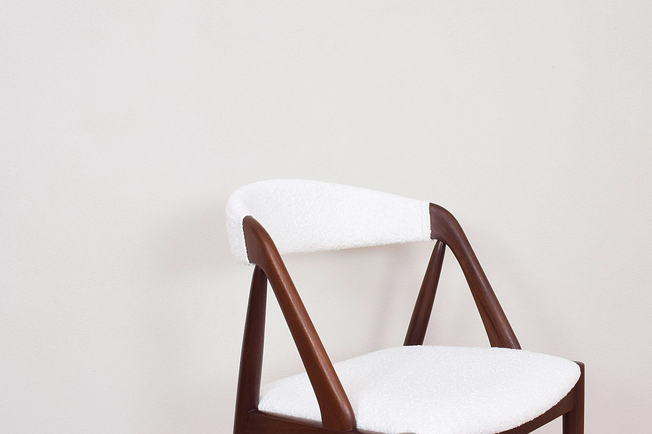 4 Chairs 31 in teak and bouclé by Kai Kristiansen for Schou Andersen, 1960s 9