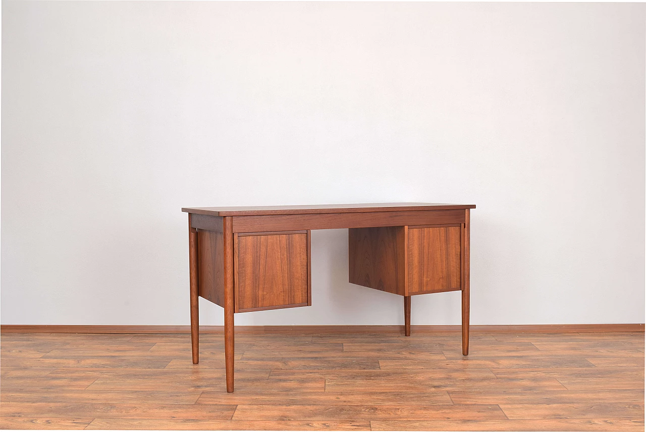 Teak desk in the style of Gunnar Nielsen, 1960s 5