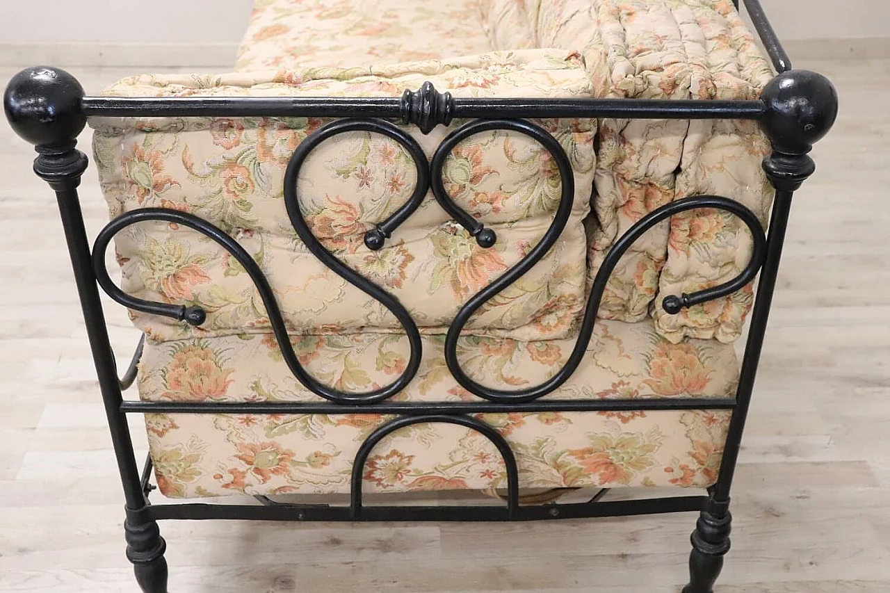 Wrought iron sofa with curl and scroll decoration, late 19th century 5
