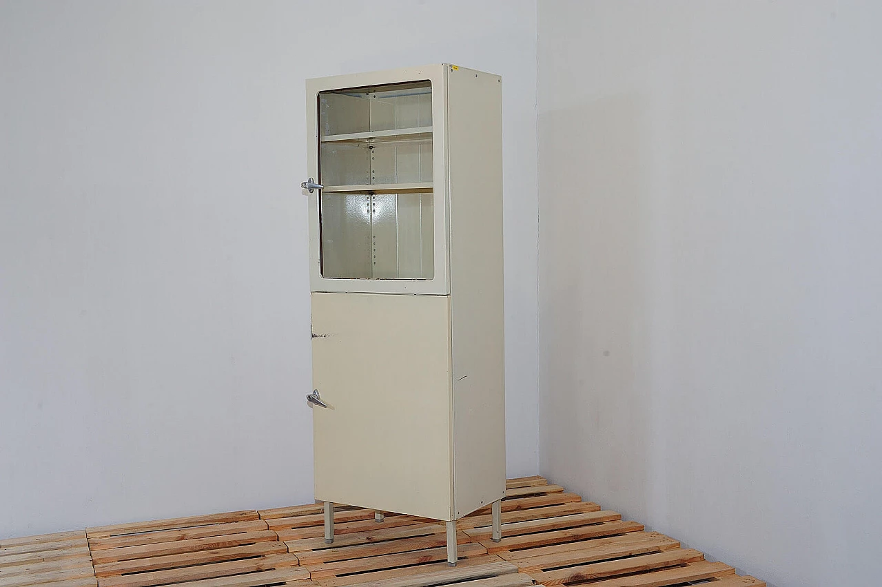 Czechoslovakian metal and glass medical cabinet, 1950s 9