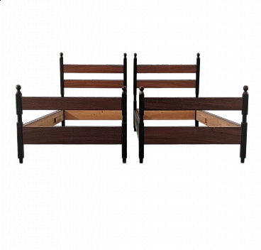 Coppia di letti singoli in legno massello trasformabili a castello, anni '60