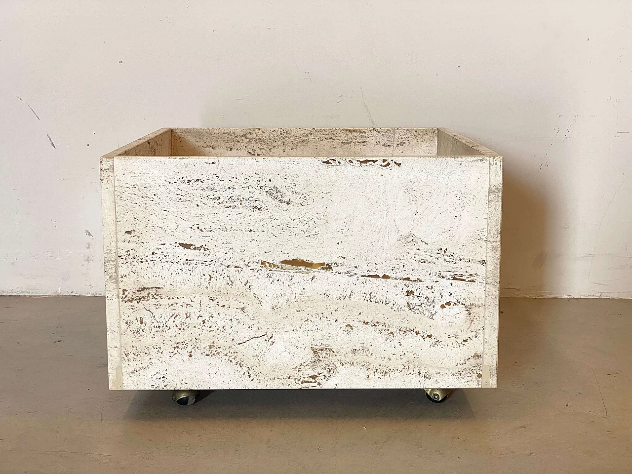 Pair of travertine planters with wheels, 1970s 12