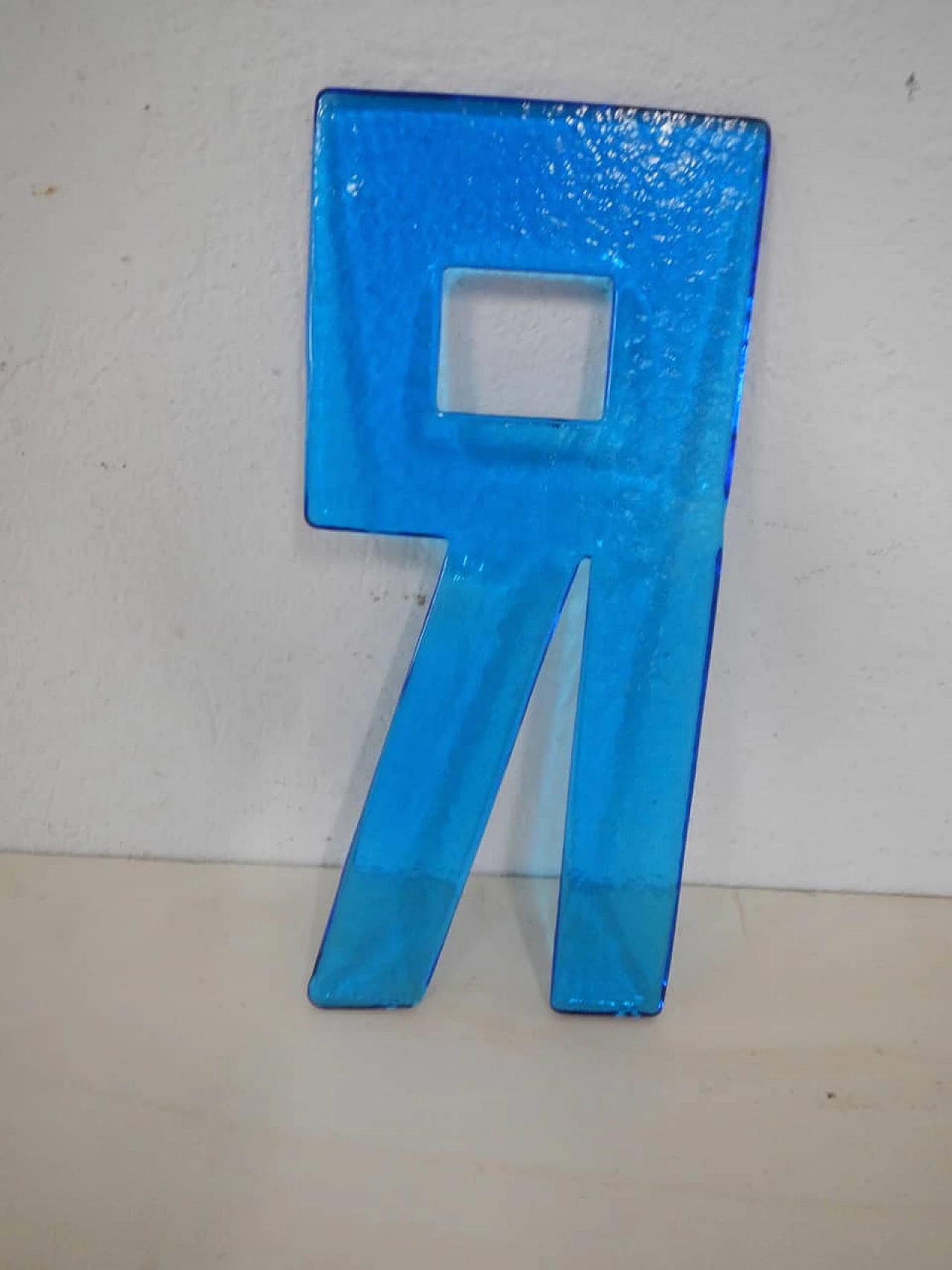 Blue glass letter R, 1980s 5