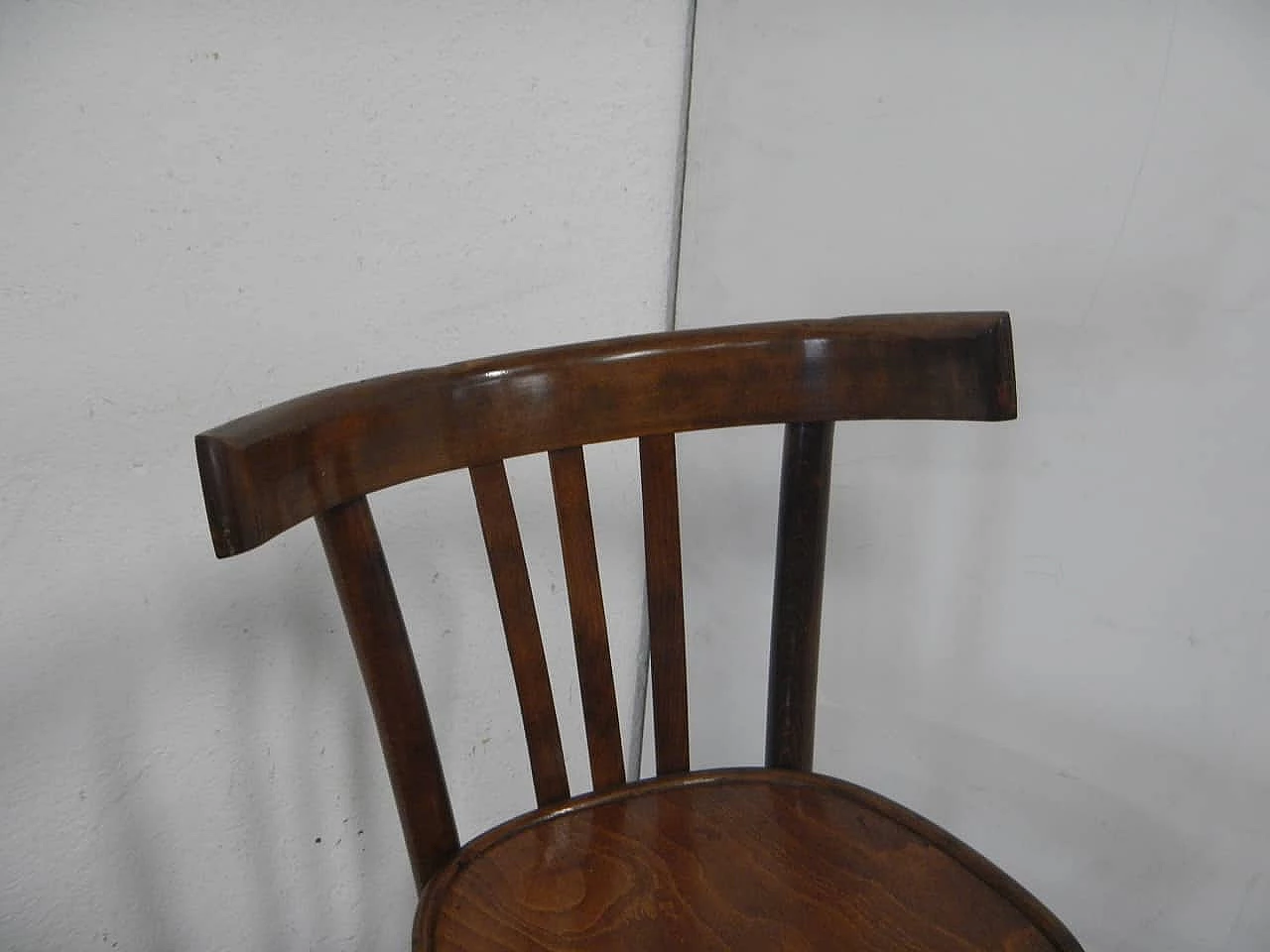 Sedia in faggio tinto con schienale in legno curvato, anni '50 4