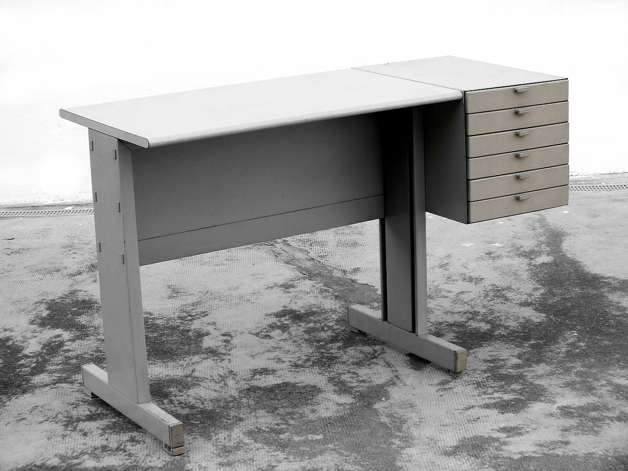 Synthesis desk by Ettore Sottsass for Olivetti, 1970s 1