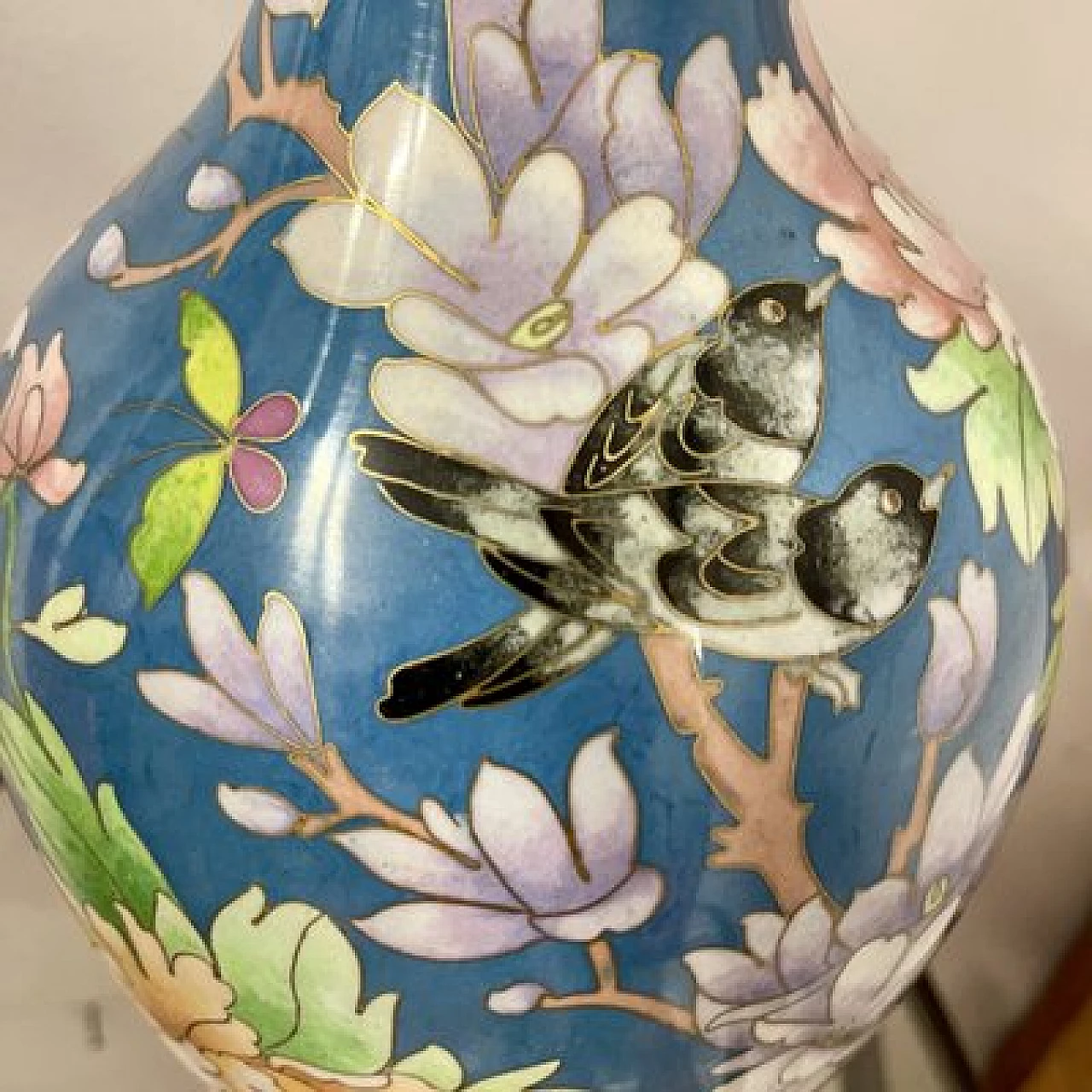 Chinese cloisonné vase with birds and floral decoration, 1960s 7