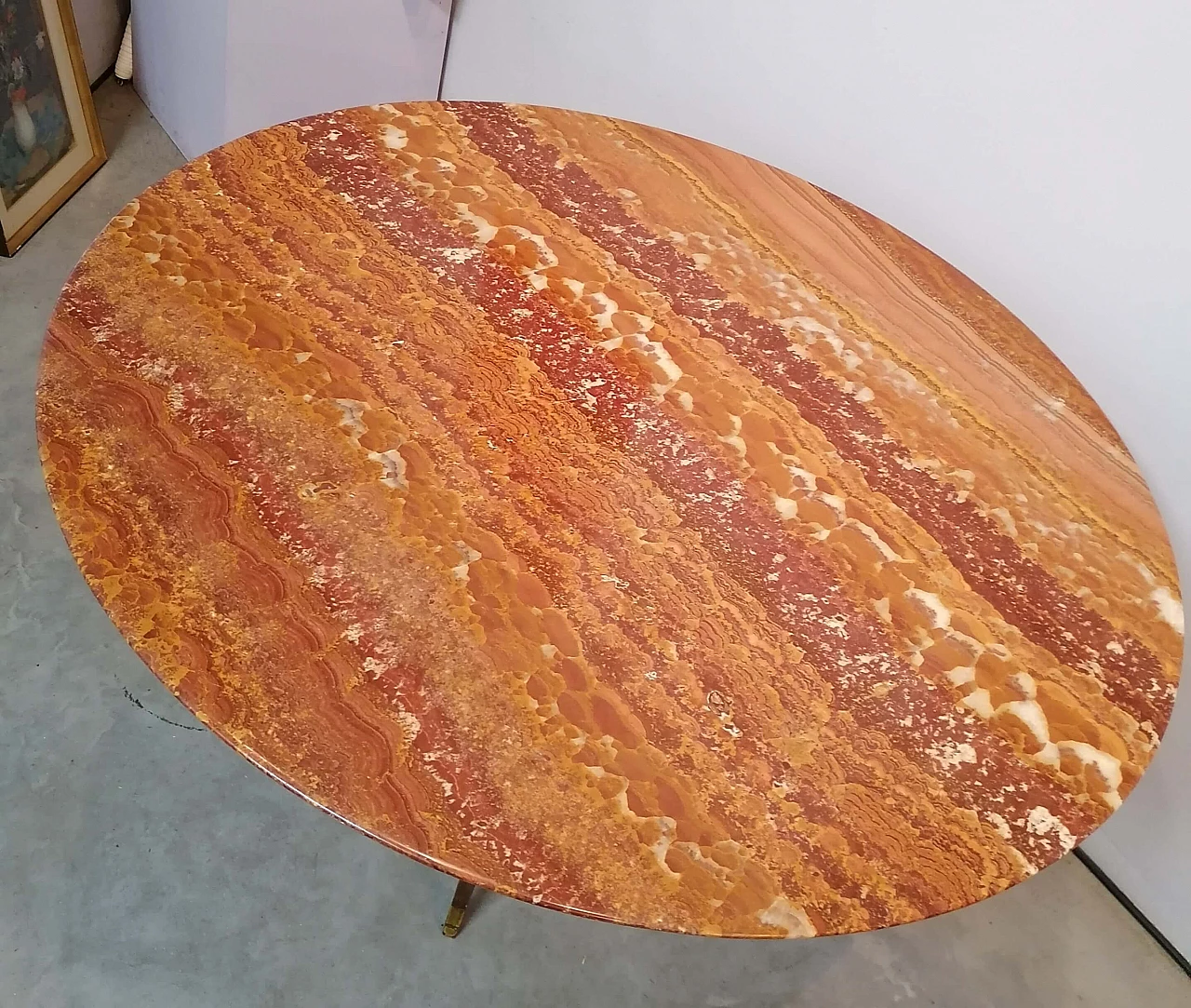 Tavolo rotondo in legno con piano in onice di Osvaldo Borsani per per Arredamenti Borsani, anni '50 2