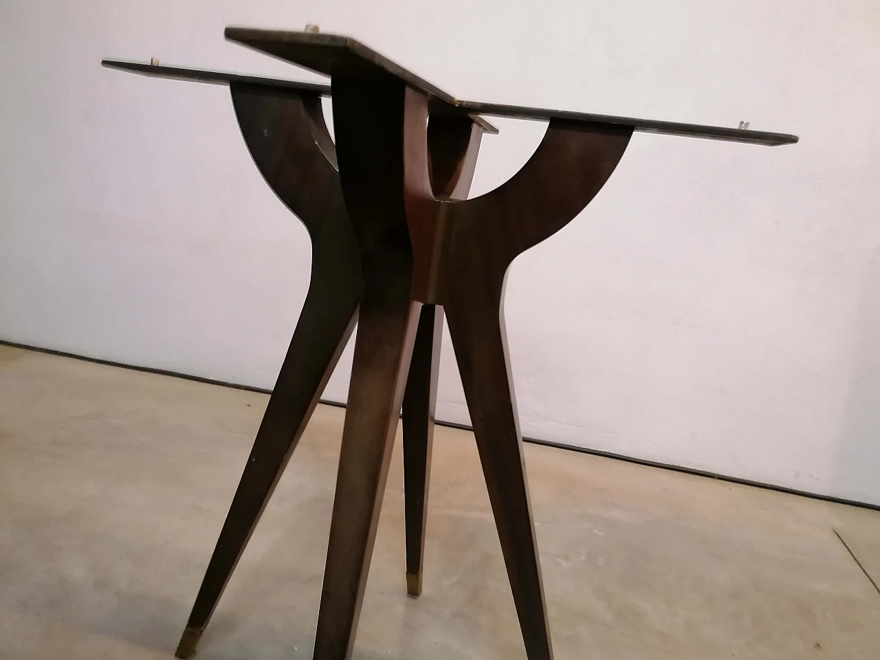 Round wooden table with onyx top by Osvaldo Borsani for Arredamenti Borsani, 1950s 3