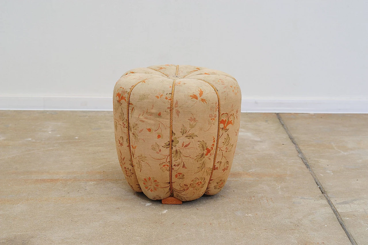 Pouf Art Déco rivestito in tessuto a fantasia di Jindřich Halabala per UP Závody, anni '50 8